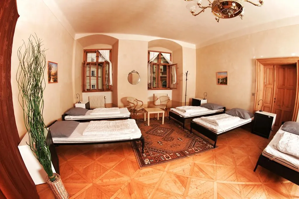 Hostel Homer - Old Town Square Prague