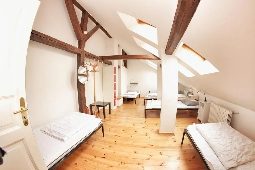 Hostel Homer - Old Town Square Prague
