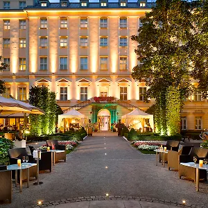 Hotel The Grand - The Leading Of The World, Praag