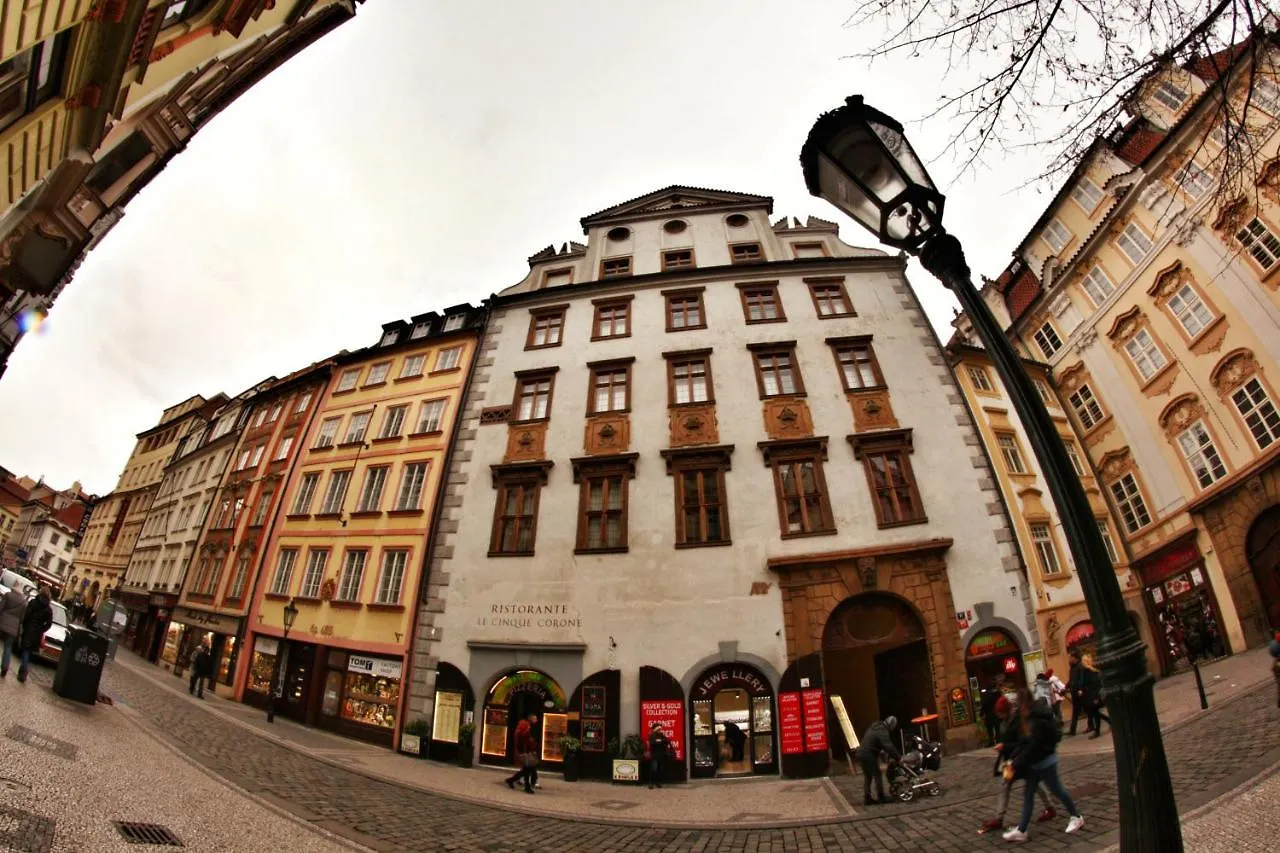 Hostel Homer - Old Town Square プラハ